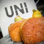 UNI COFFEE ROASTERY ららぽーと海老名店 - パンプキンドーナツ 450円　ピスタチオ 500円