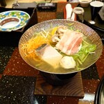 粋松亭 - 台のもの。