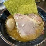横浜家系らーめん英 - 料理写真:
