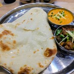 インドカレーSORA - 日替わり+シーフード+ハーフサイズナン