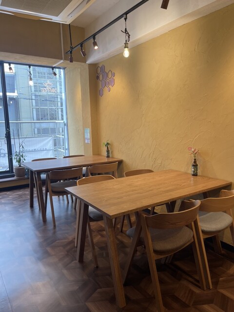 Cafe & Bar Laurel photo 2