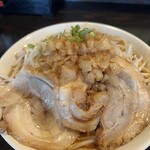 豚麺山脈 - 