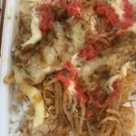 ほっかほっか大将 - 唐揚げを退けたらこんな感じ！