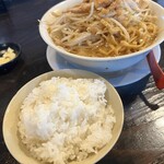 豚麺山脈 - 