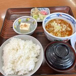 もつ煮屋 日の出食堂 - ✅モツ煮定食(並)¥880
　※おかずの大盛りは¥1.080
　※ご飯お代わり無料
　※後会計、キャッシュレス決済可能