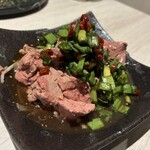 めしや因すけ - 焼かないレバニラ 自家製どっさりニラ醤油