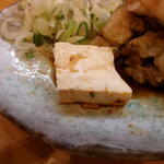 酒蔵 力 - 煮込みの豆腐を豚足のタレで