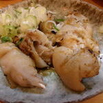 酒蔵 力 - 焼豚足ハーフ