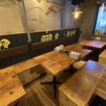 麺場 浜虎 - 朝8時過ぎは空いておった…