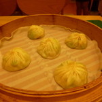 鼎泰豊 - 小籠包（ヘチマと海老）