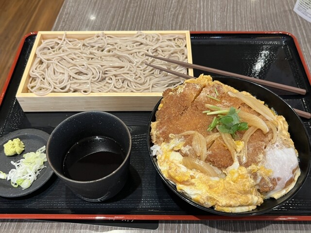 肉そば 岳しろ 三井アウトレットパーク仙台港店