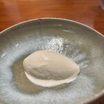 馳走西健一 - 深層水の塩アイスに魔法の水(深層水)