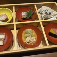 豚捨 KITTE丸の内店 - 