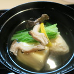 青山きいろ - 蟹しんじょと黄身どうふ、霜降りヒラタケ、水菜、ゆず。