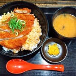 豚屋食堂 - たれかつ丼定食　５５０円（税込）