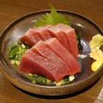 飲んべぇ食堂 らくだ屋 - 鰹の刺身