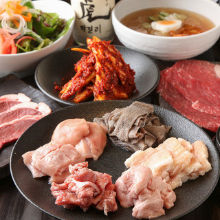 毎日芝浦から仕入れるこだわりの新鮮なお肉をぜひ！！