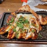 旨唐揚げと居酒メシ ミライザカ - 清流若どり グローブ焼（999円）