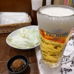 旨唐揚げと居酒メシ ミライザカ - ビール（299円）とお通し（300円）