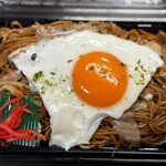 사쿠라노 햣카텐 아오모리혼텐 - 目玉のせ焼きそば