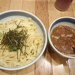 双麺 - 極太平打ちつけ麺（醤油）