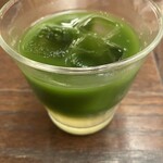 ファンケル ブラウンライス ミイルズ - ウェルカムドリンクの青汁。今回はアップルジュースと割ったものでした