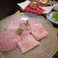 炭火焼肉寅二郎 - カルビ