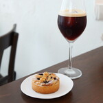 coffee house takizawake - ブルーベリーのクランブルタルト（570円） アイスコーヒー（730円）