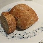 Restaurant Rue richesse - パン