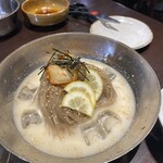 炭火焼肉 にく式 - 