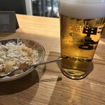 大人の大衆酒場 ミチシルベ【R25】 - お通し、ビール