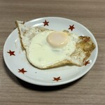 ステーキのどん 星の宮店 - 目玉焼き