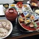 京鴨一羽買いと京のおばんざい 市場小路 - 京三昧のおばんざいプレート