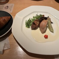 TOOTH TOOTH GARDEN RESTAURANT - 