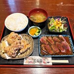 天狗屋 - ステーキ唐揚げ定食　1,580円