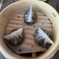 広東料理 センス - 牛肉と黒にんにくの蒸し餃子