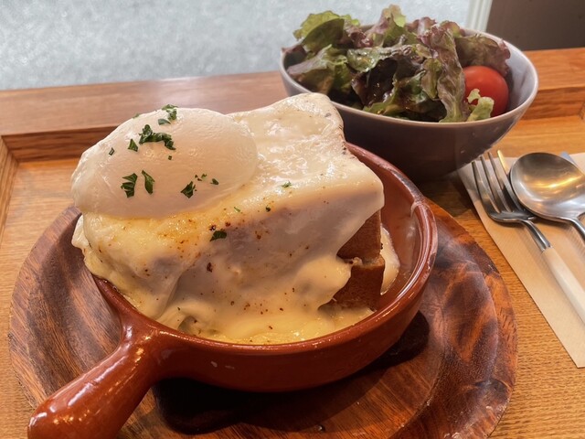 セテュヌ・ボンニデー ベイクドカフェ （Cest Une Bonne Idee Baked