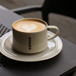 猿田彦珈琲 Special Edition - ドリンク写真:カフェラテ@税込880円