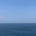 まるひの貝汁ひろそう - 窓から見える水平線