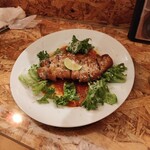 ルチャーノ - 豚肉のカツレツ（トマトソース添え）