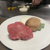 大阪鉄板焼き 神戸牛 TATARA - 