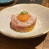 焼肉×創作びすとろ 笑進笑明 - ユッケ