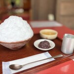 さるや - 抹茶小豆（蜜をかける前）