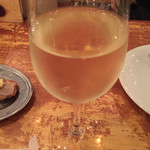 ハウス白ワインぐらすで♫