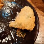 三代目 鳥メロ - アジ串揚げ299円、1枚食べてしまいました(^^ゞ