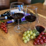 エビータ - グラスワイン3種飲み比べ♪