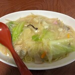 ひえつき食堂 - 餡かけ焼そば ハーフ ¥640