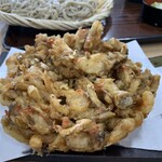 そば処 おにひら - 大きなきのこかき揚げ