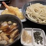 武蔵野うどん じんこ - 