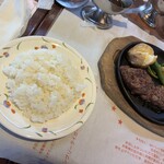 ハングリータイガー 若葉台店 - キッズステーキ145g、分厚いお肉に長男感動！